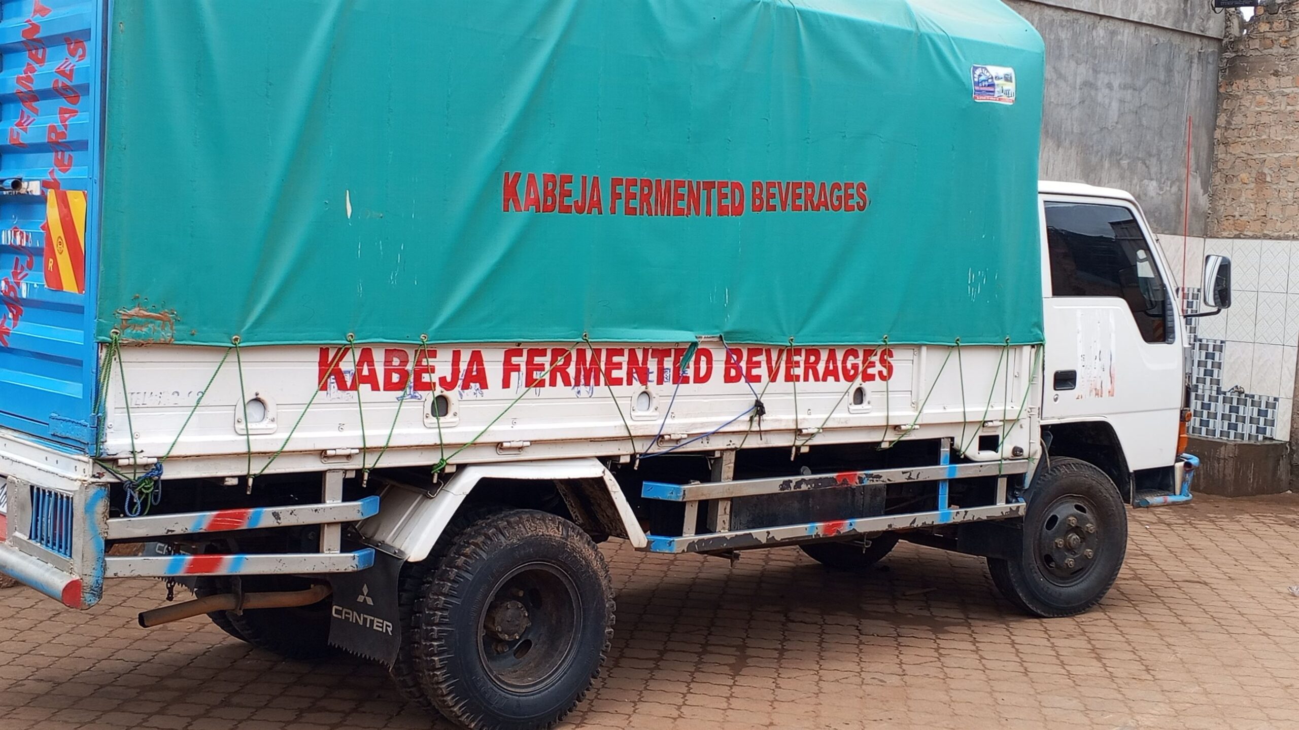 Mass Image Compressor Compressed this image. https://sourceforge.net/projects/icompress/ with Quality:80